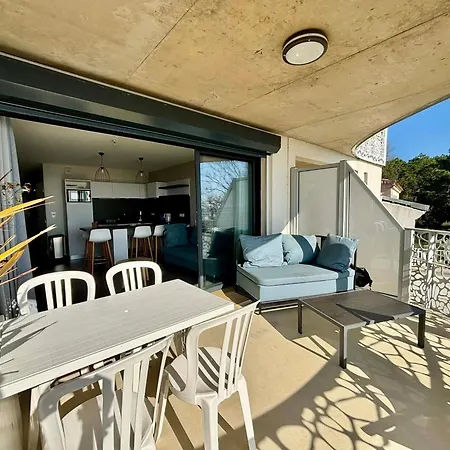 2 Chambres, Balcon, Acces Plage, Piscine, Parking, Animaux Admis - - Fr-1-194-232