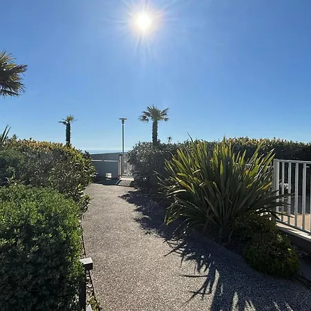 Lejlighed 2 Chambres, Balcon, Acces Plage, Piscine, Parking, Animaux Admis - - Fr-1-194-232 *